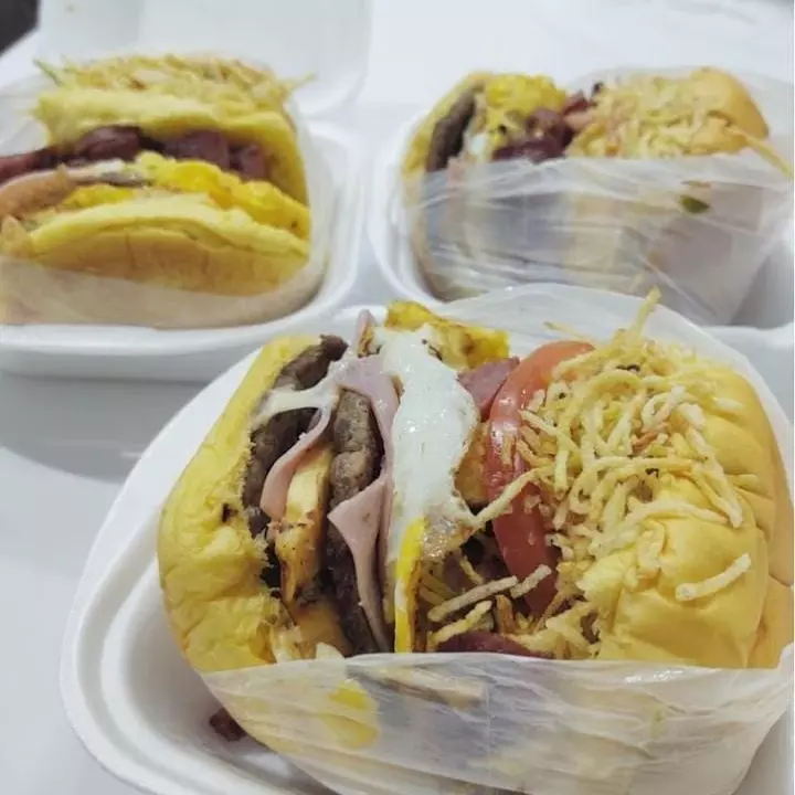 2x Boladão + refri 1,5lts