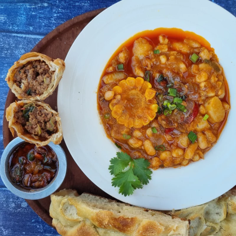 Locro completo+ Empa + Pastelito