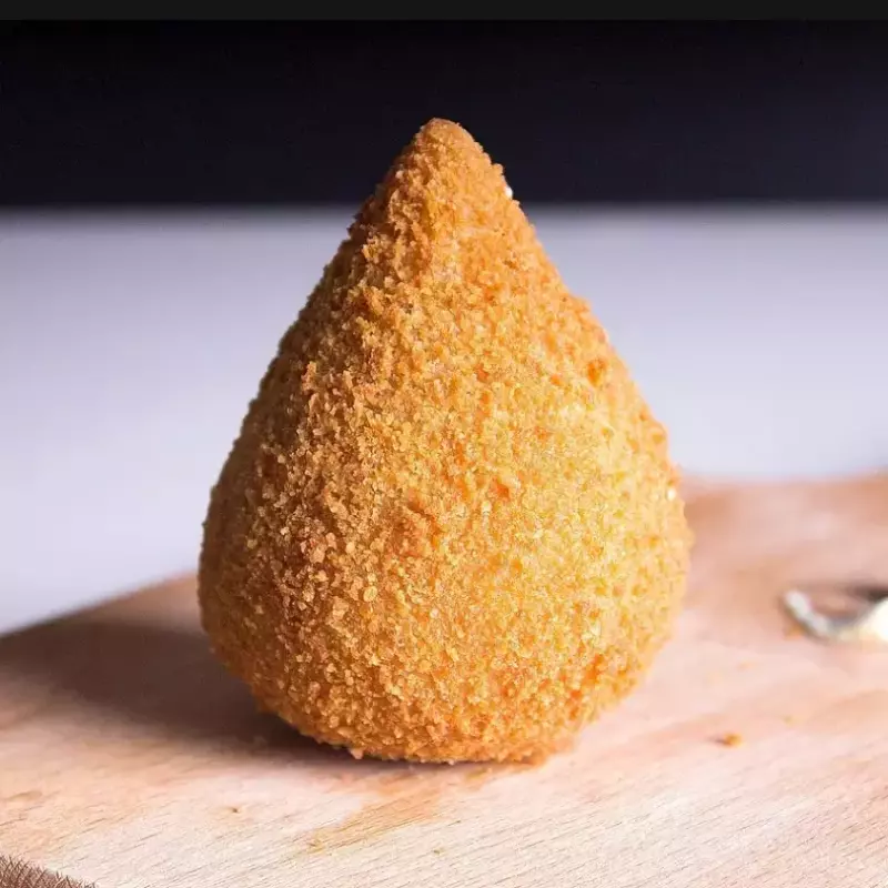 Coxinha de frango crocante