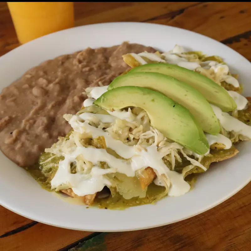 Combo Chilaquiles con Pollo+Jugo