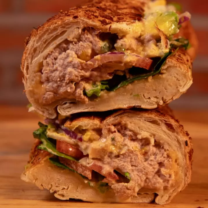 SANDWICH DE ATÚN 15cm