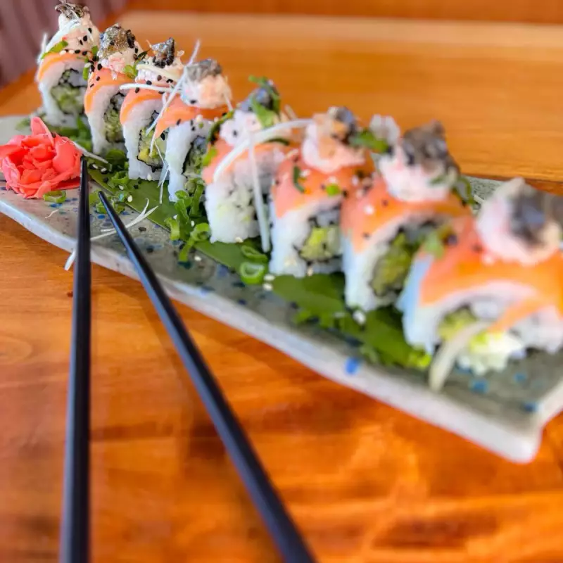SUSHI ESPECIAL DE SALMON