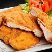 FILE DE FRANGO À MILANESA