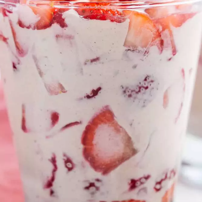 FRESAS CON CREMA