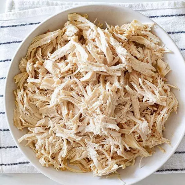 PECHUGA DESEBRADA COCIDA 2.5KG