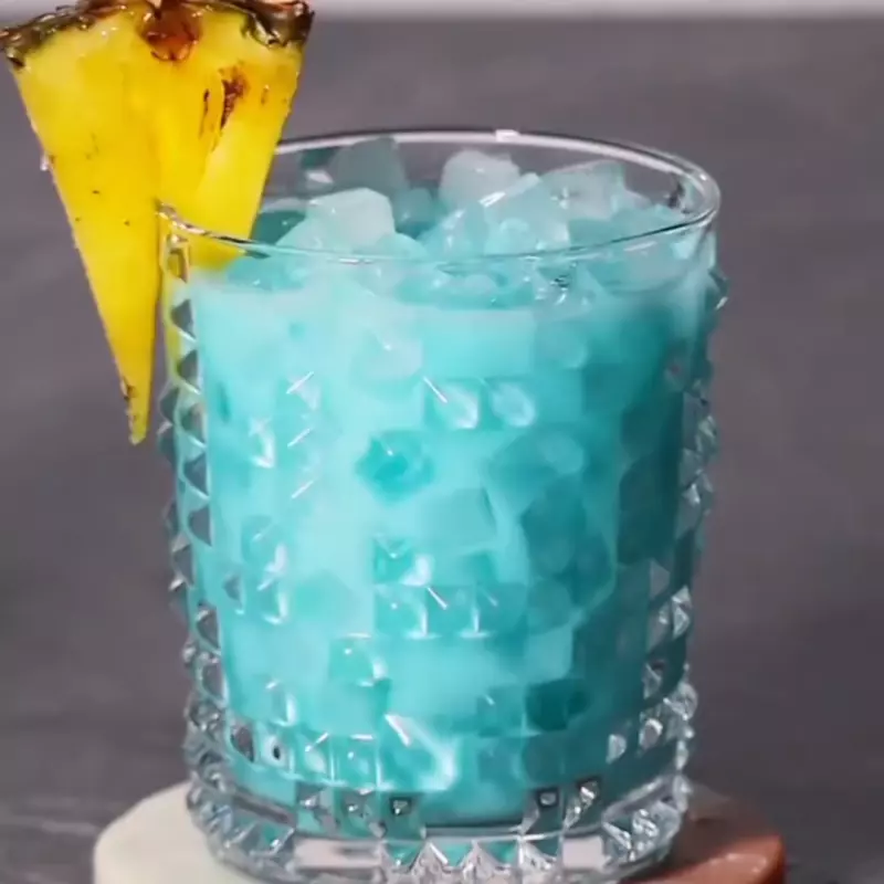 BLUE HAWAII