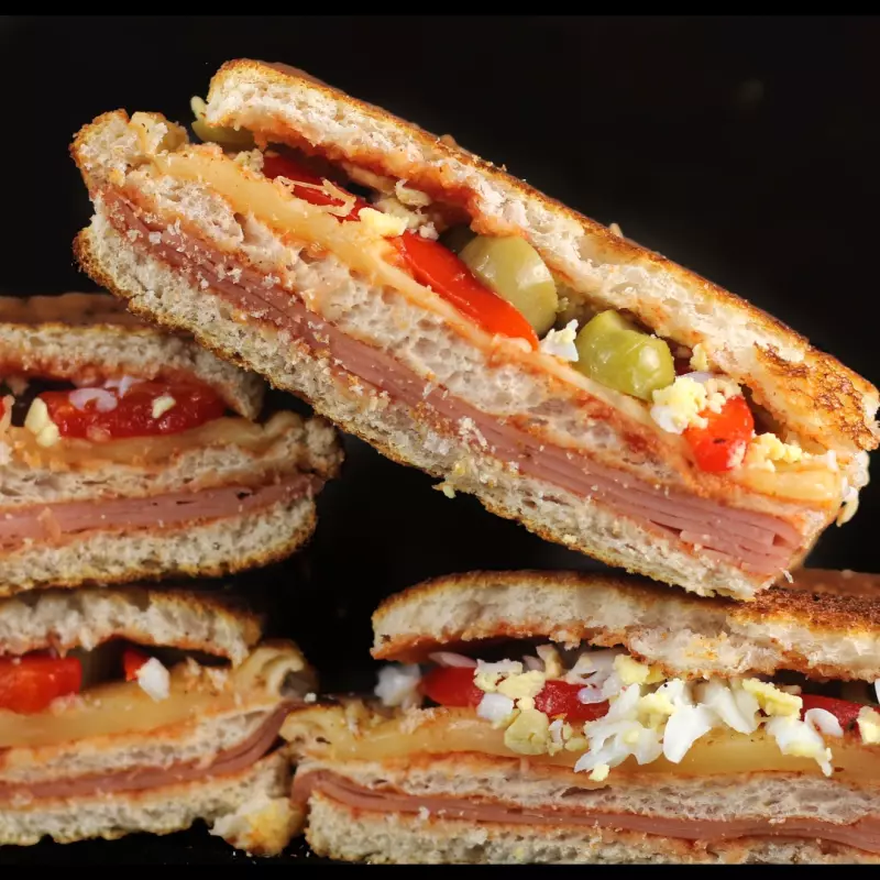 𝐂𝐀𝐑𝐋𝐈𝐓𝐎 𝐄𝐒𝐏𝐄𝐂𝐈𝐀𝐋