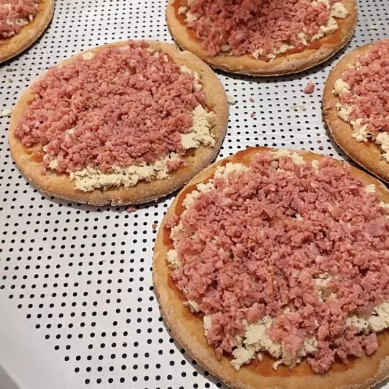 Pizza broto calabresa congelada