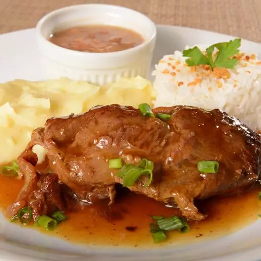 BIFE A ROLÊ