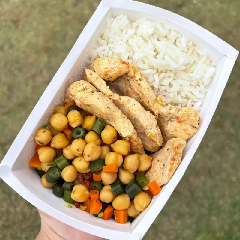 Fit do Dia - Frango com grão de bico