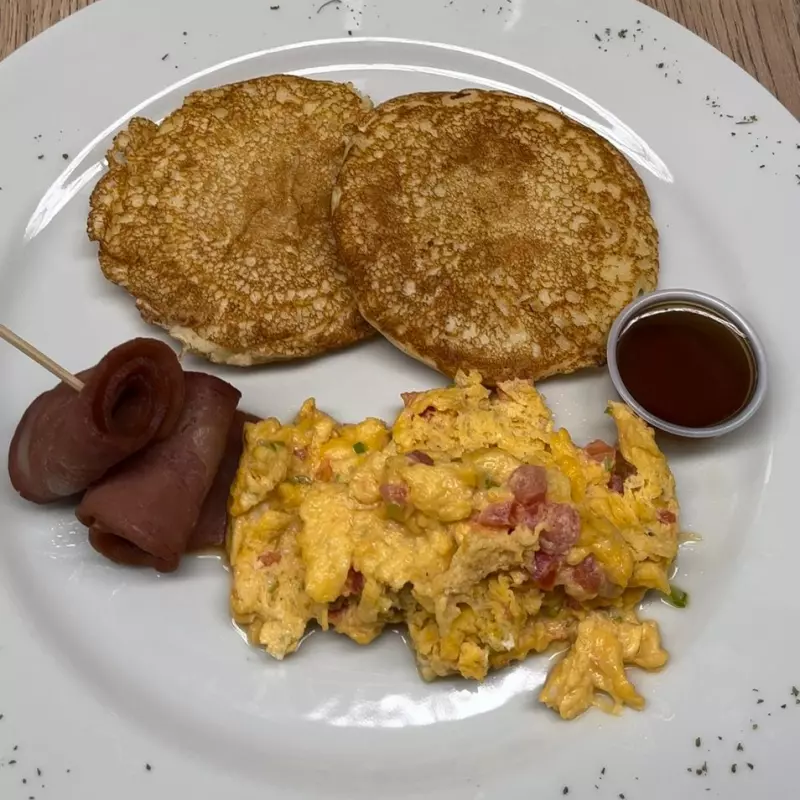 DESAYUNO AMERICANO