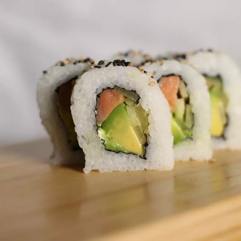 CALIFORNIA MAKI