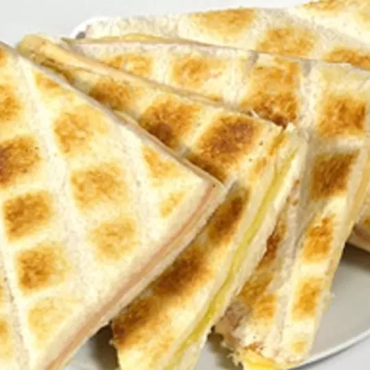 Tostado de Jamón y Queso