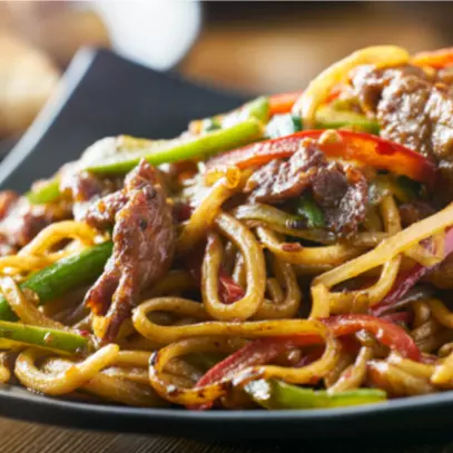 Yakisoba de frango