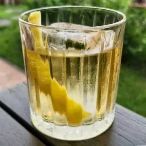 FRANK SINATRA'S RUSTY NAIL