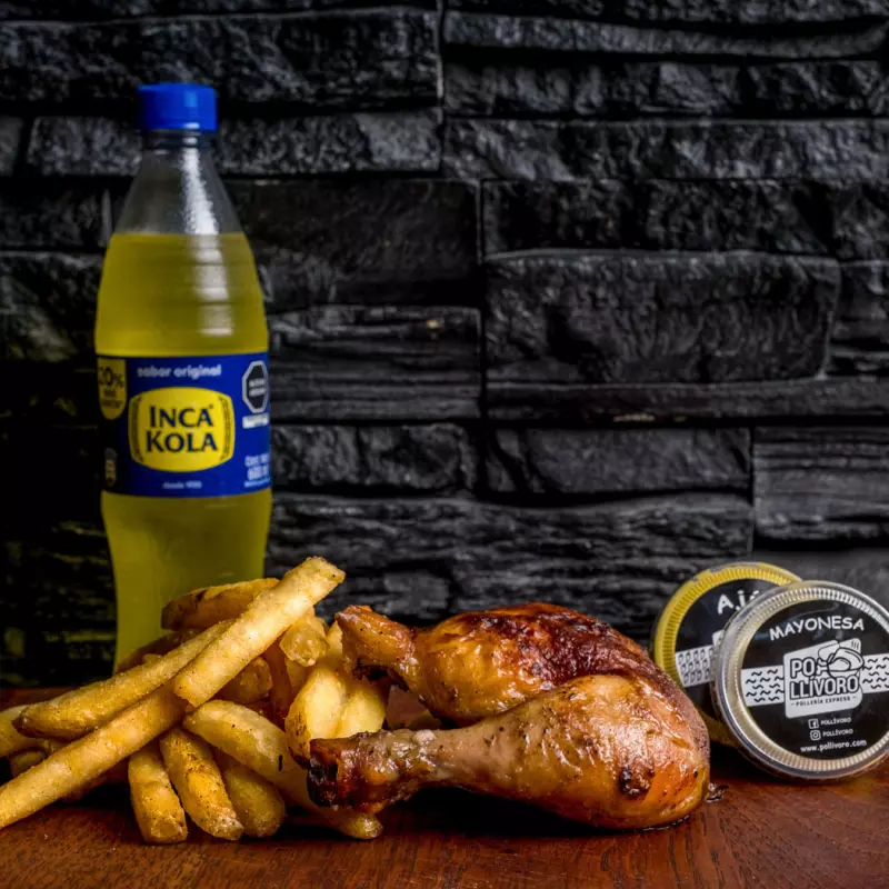 1/4 Pollo + papas + cremas + bebida
