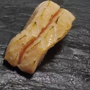 Sashimi de Salmón Flambeadox4