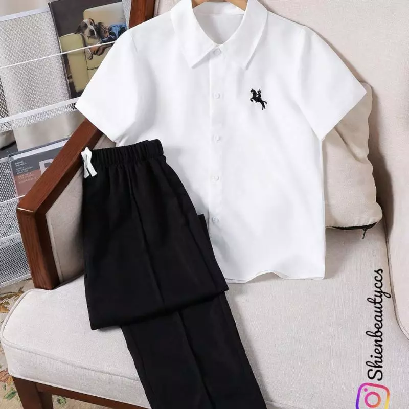 Conjunto camisa y pantalón