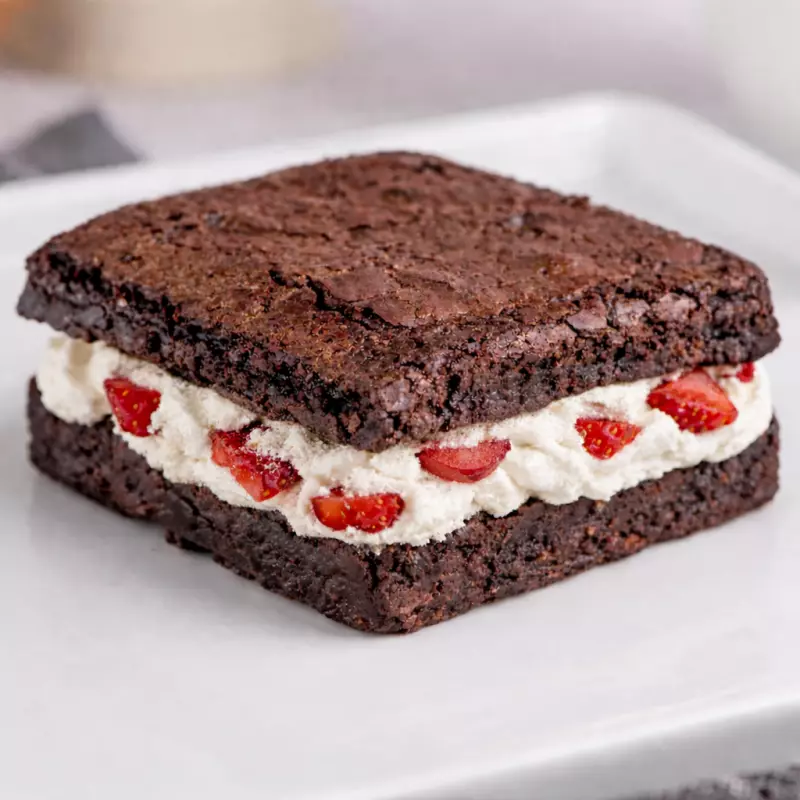 Brownie - Ninho e Morango