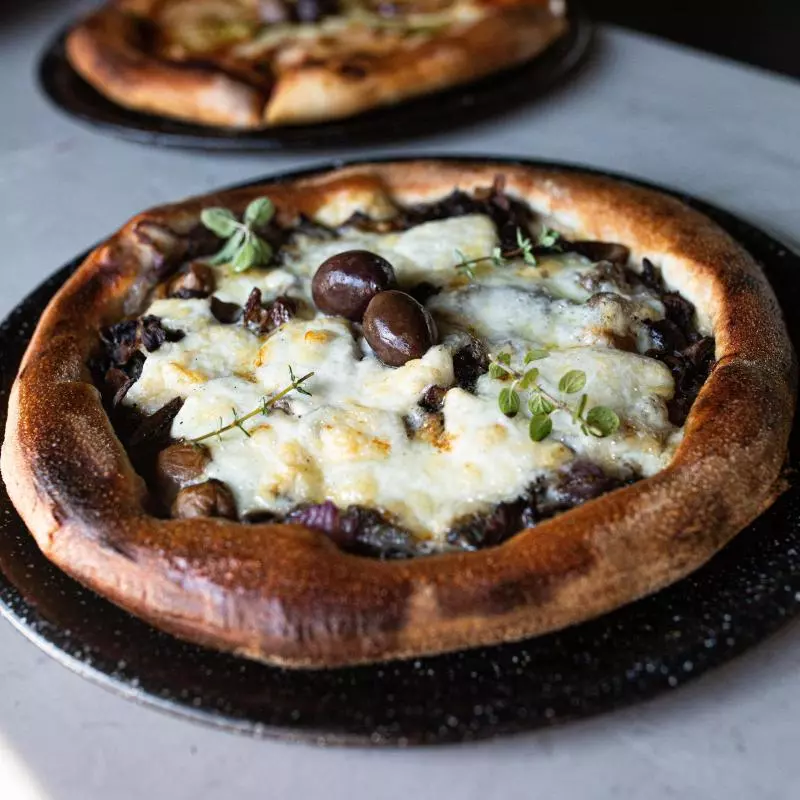 Pizza Hongos