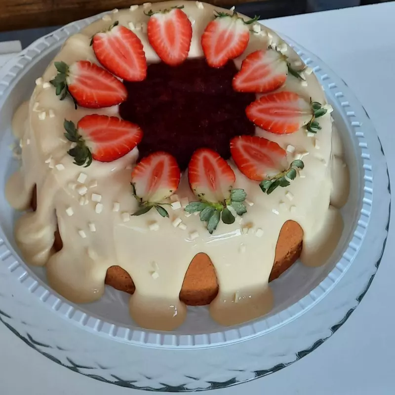 Vulcão ninho com morango