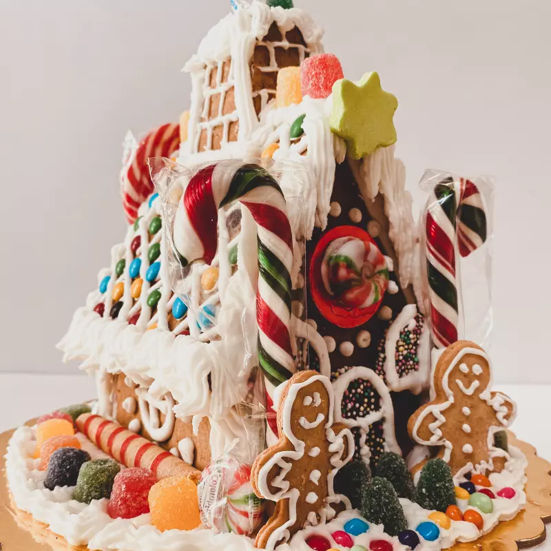 Casita de jengibre mediana