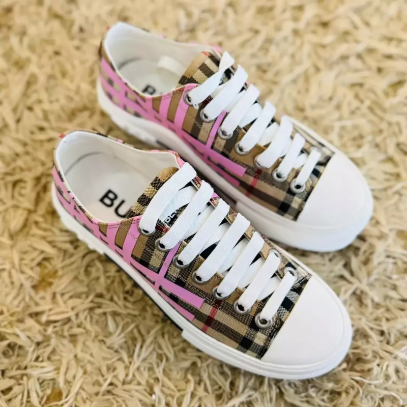 TENIS BURBERRY