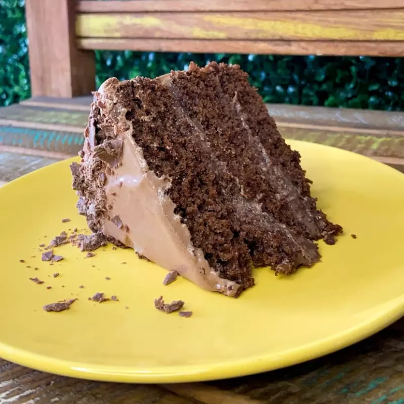 Fatia de bolo de festa