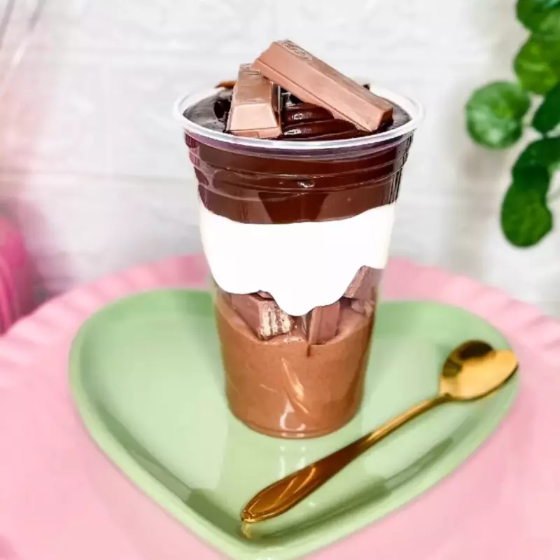 Copo da Felicidade (kit kat)