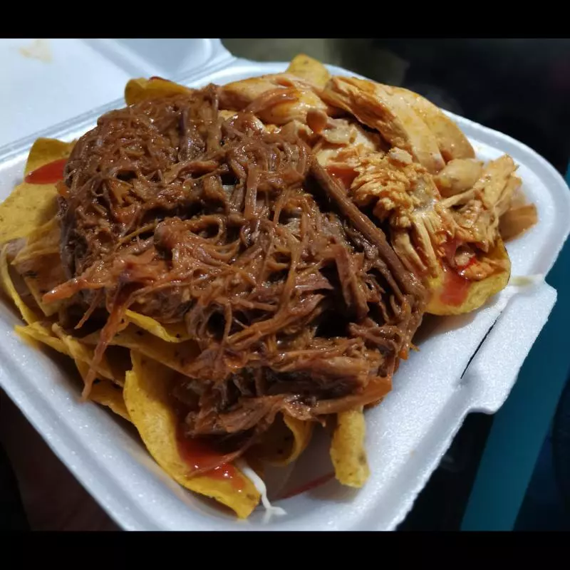 Nacho Mixto (Res y Pollo)