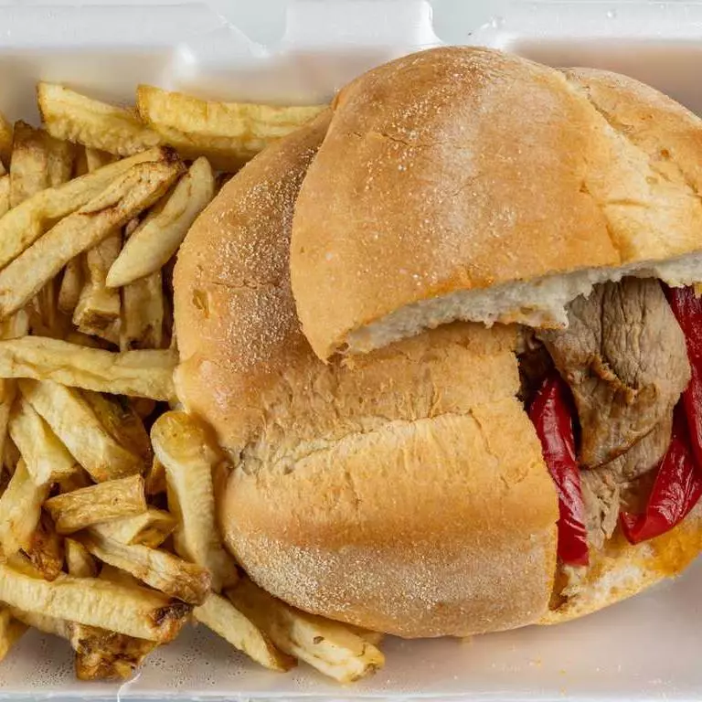 Bifana sandwich