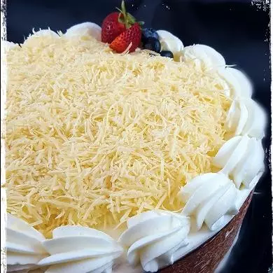 Pastel de 3 leches con queso bola