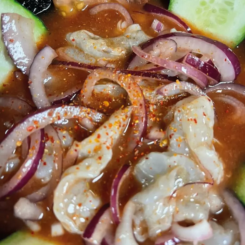 CAMARONES EN AGUACHILE ROJO
