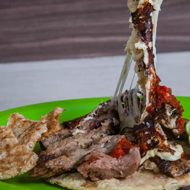 KILO ESPECIAL(BISTEC-QUESO-CHORIZO)