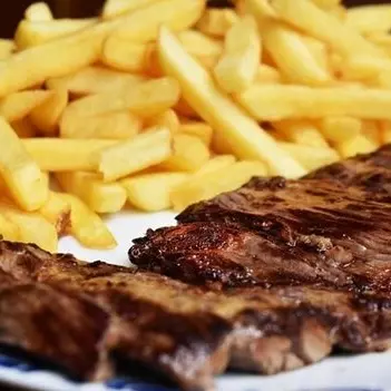 Filé mignon com fritas