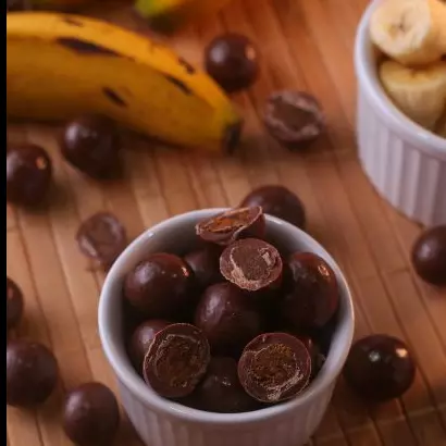 Banana Passa Drageada Chocolate 70%