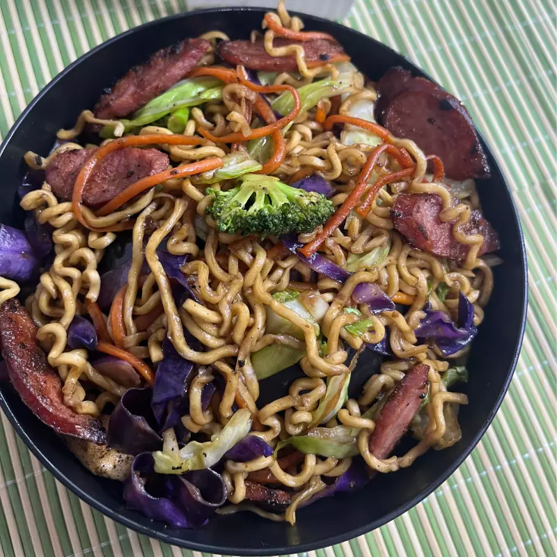 Yakisoba de CALABRESA