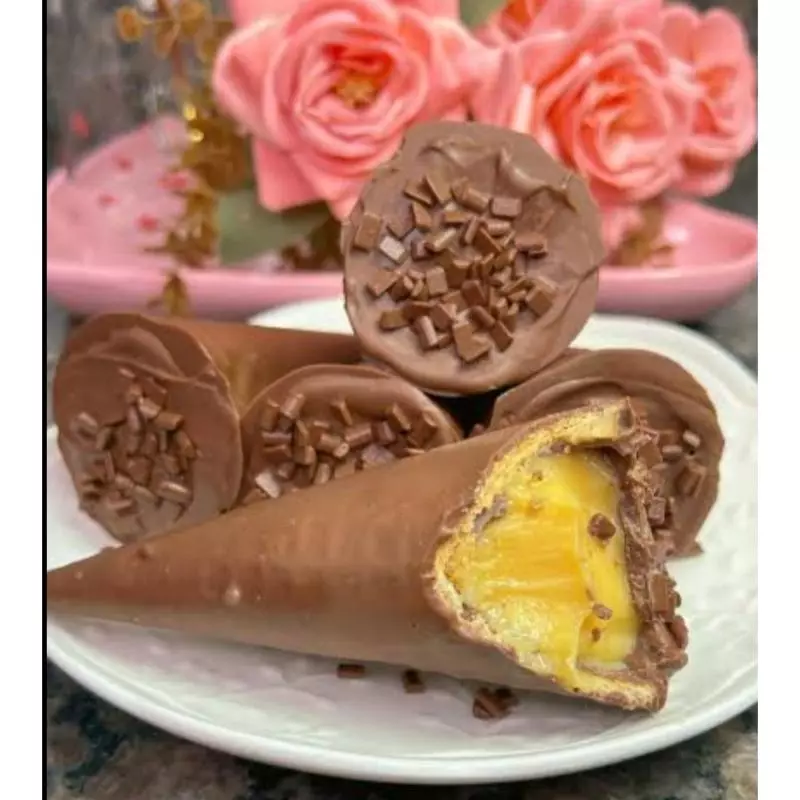 Cone maracujá e Brigadeiro