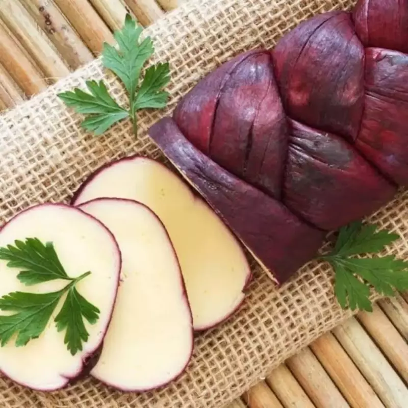 Mussarela Trança ao Vinho