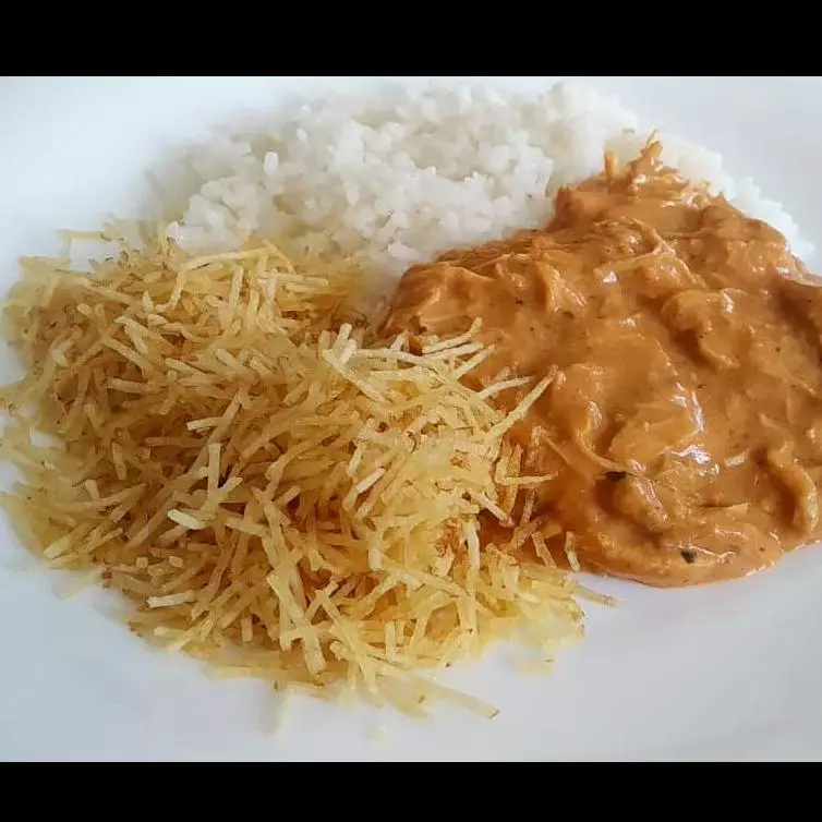 Strogonoff de Camarão