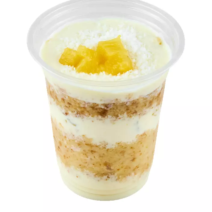 Bolo no Pote Abacaxi com coco