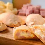 Empanada de Jamón y Queso