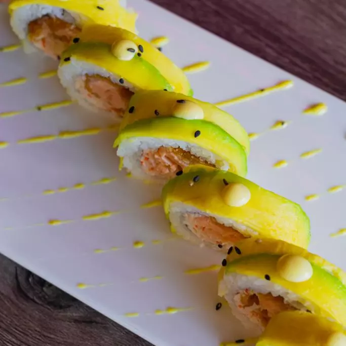 Dinashun Roll