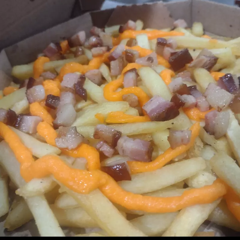 Batata com Bacon e Cheddar