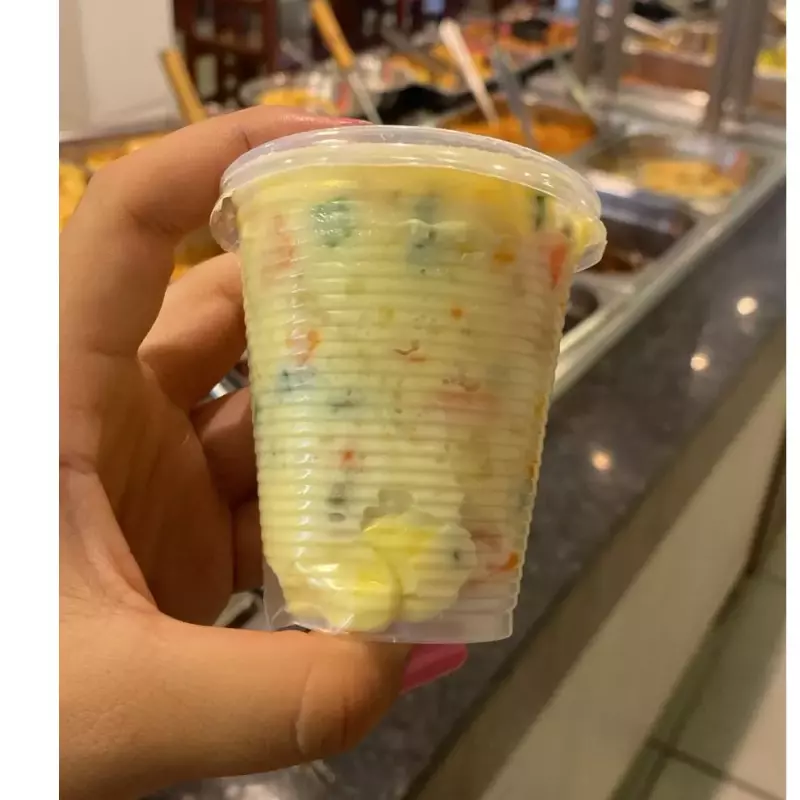 Copo grande de maionese