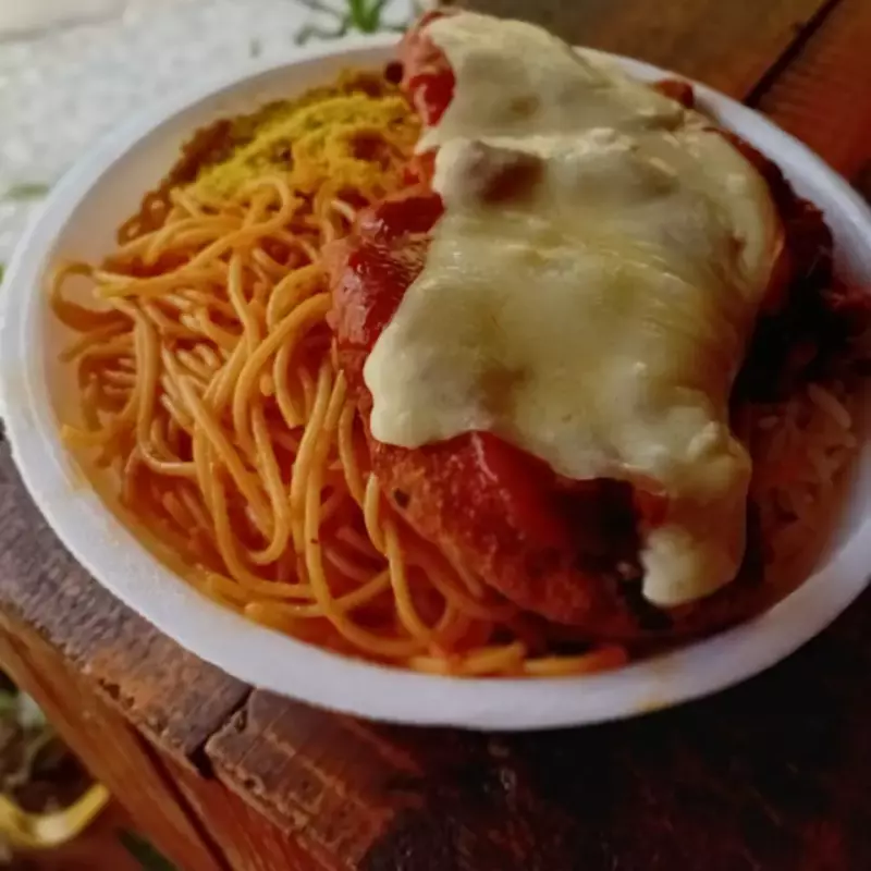 Filé de Frango á Parmegiana