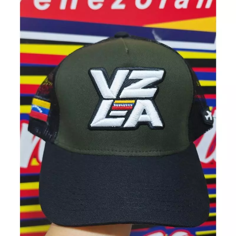 Gorra verde malla negra