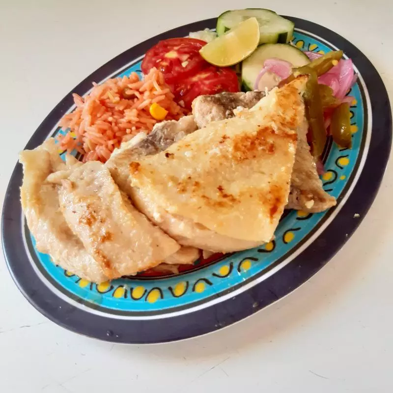 Pescado al mojo de ajo