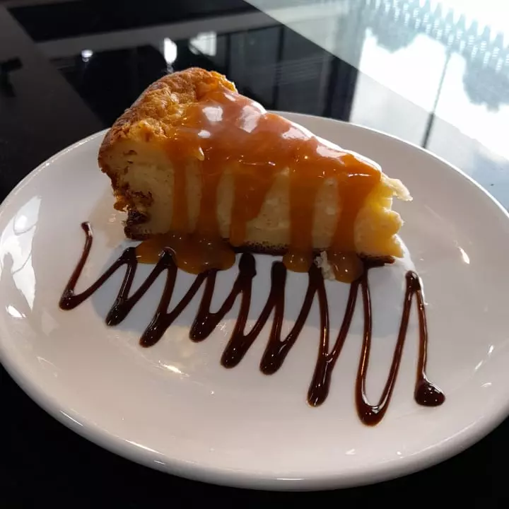TORTA DE QUESO CON CARAMELO