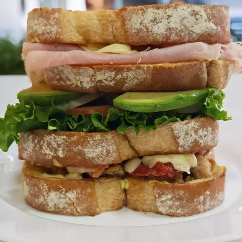 CLUB SANDWICH
